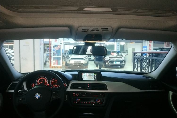 Used BMW 3 Series 2015 320Li Luxury Edition Fashion Model
