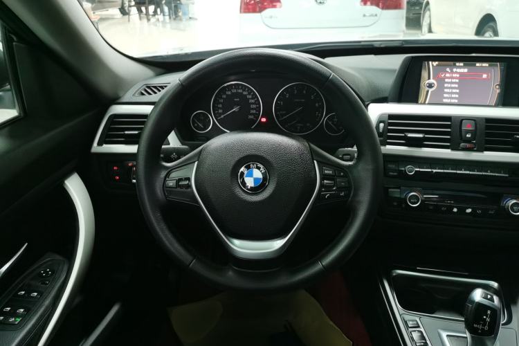 Used BMW 3 Series GT 2013 320i Leading Model
