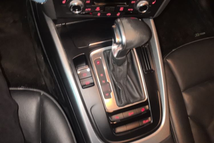 Used Audi Q5 2015 40 TFSI Technology Edition
