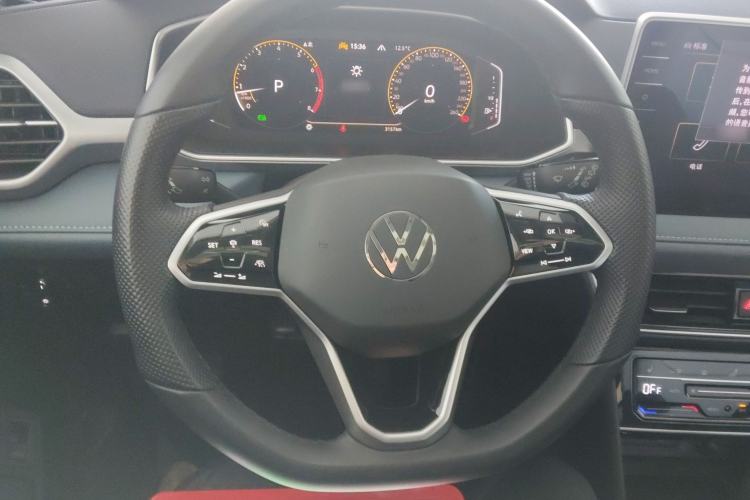 Used Volkswagen Tharu 2023 300TSI Two-Wheel-Drive Moon Luxury Edition
