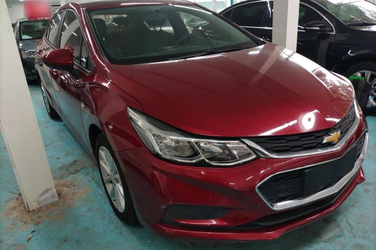 Used Chevrolet Cruze 2017 1.5L Automatic Pioneer Sunroof Edition
