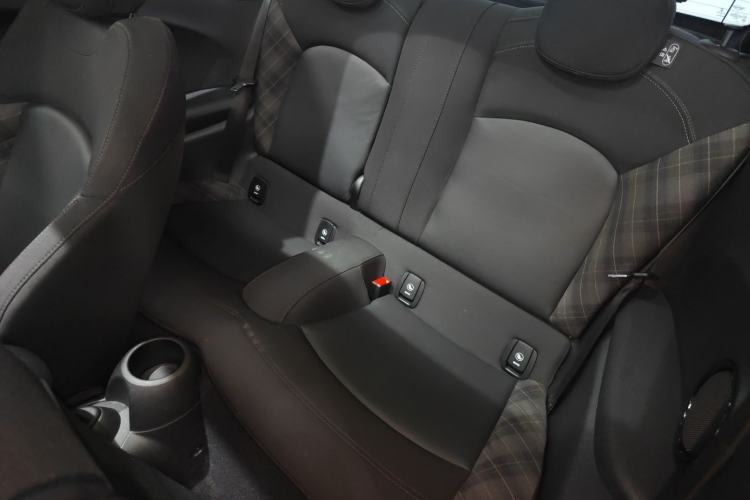 Used  MINI 2018 1.5T COOPER Classic Edition
