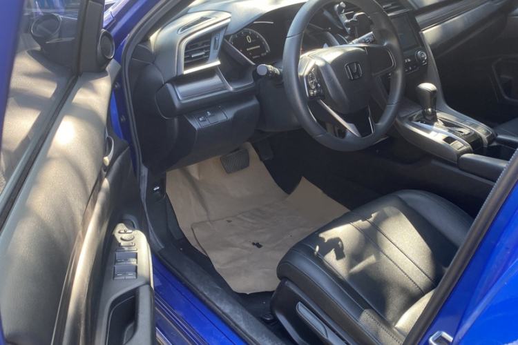 Used Honda Civic 2021 HATCHBACK 220TURBO CVT New Trendsetter