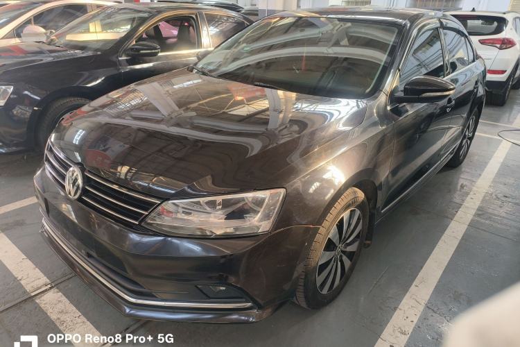 Used Volkswagen Sagitar 2017 230TSI Automatic Comfort Version