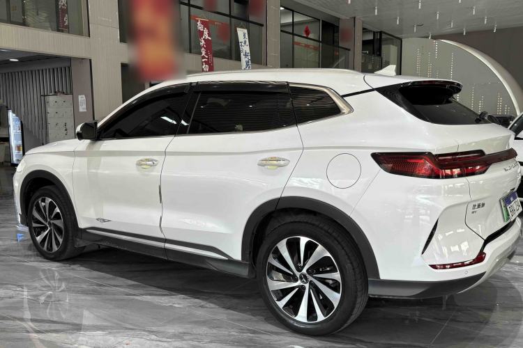 Used BYD Song PLUS New Energy 2023 Champion Edition EV 520KM Prestige Model
