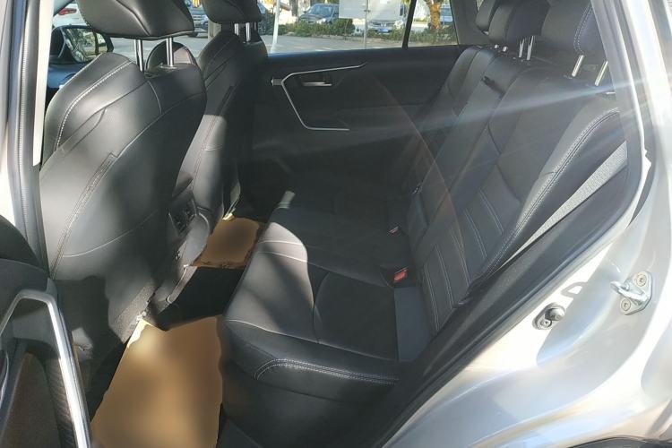 Used Toyota Wildlander 2020 Dual-Engine 2.5L E-CVT Two-Wheel Drive Luxury Edition
