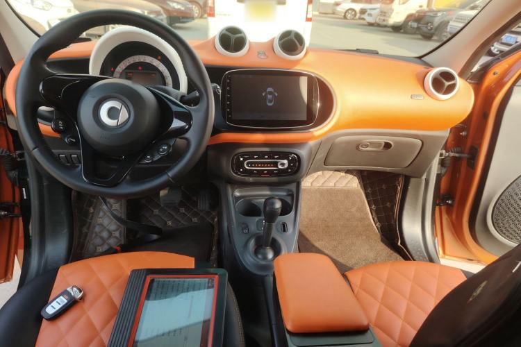 Used  forfour 2016 1.0L 52 kW Dynamic Edition
