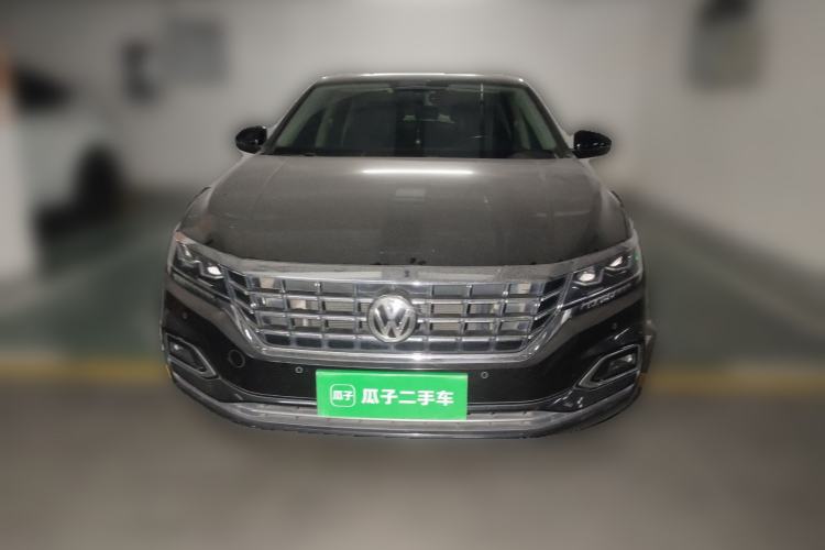 Used Volkswagen Passat 2019 330TSI Luxury Edition China VI Standard
