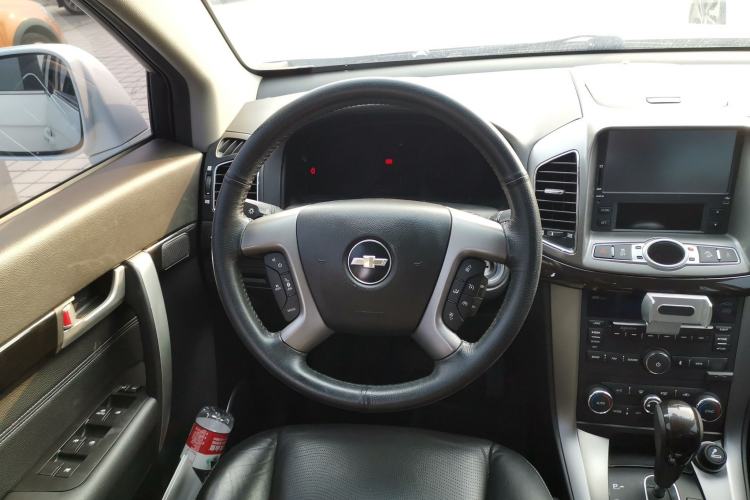 Used Chevrolet Captiva 2014 2.4L 4x4 Flagship Edition 7 Seats