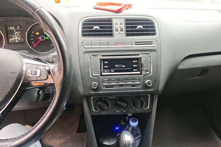 Used Volkswagen Polo 2016 1.6L Automatic Comfort Model