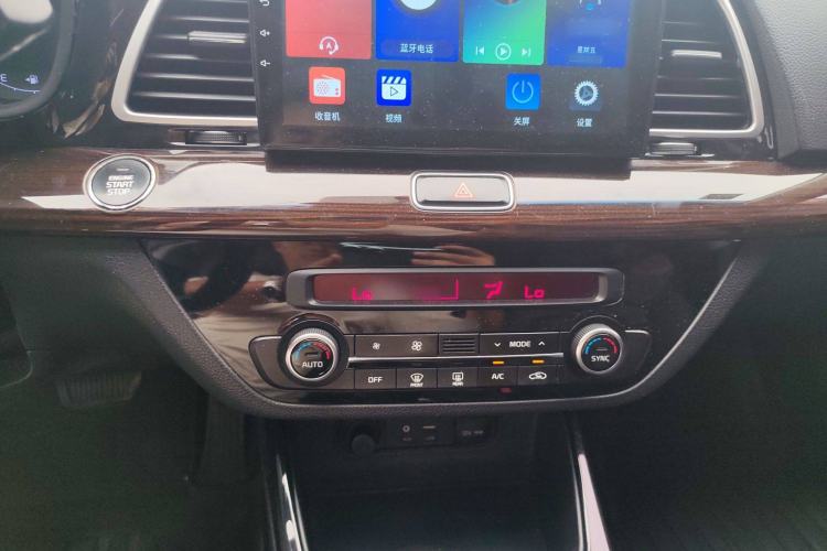 Used Kia K4 2014 1.8L Automatic DLX
