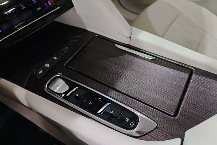 Used Buick Enclave 2022 652T 4x4 Avenir 6-Seater
