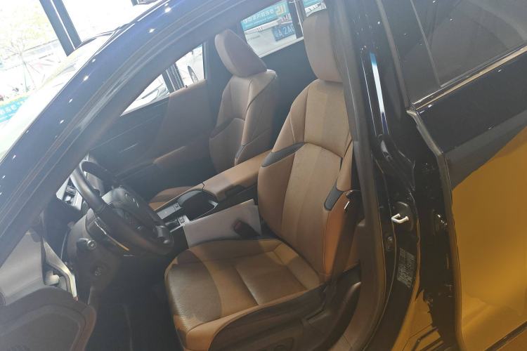 Used Lexus ES 2020 200 Excellence Edition
