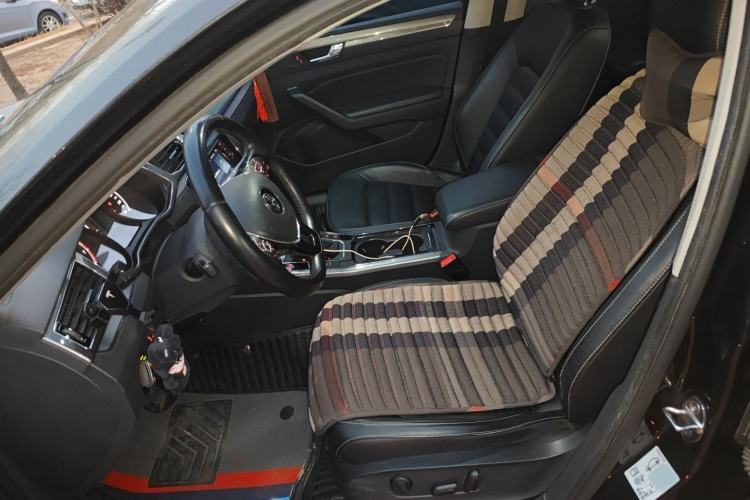 Used Volkswagen Passat 2017 330TSI DSG Luxury Edition
