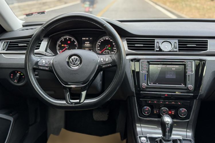 Used Volkswagen Passat 2017 330TSI DSG Prestige Edition
