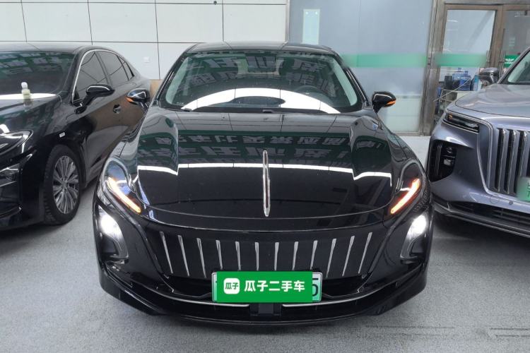 Used Hongqi E-QM5 2022 431 km Charge & Enjoy Edition
