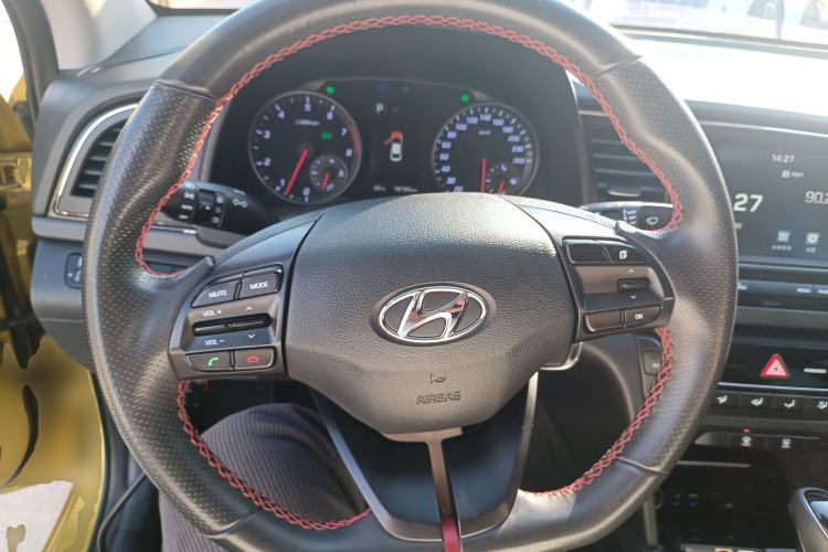 Used Hyundai Elantra 2016 1.4T Dual-Clutch Xuan Dong · Dynamic Version
