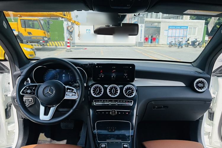 Used Mercedes-Benz GLC Coupe 2022 Refreshed GLC 260 4MATIC Coupe SUV
