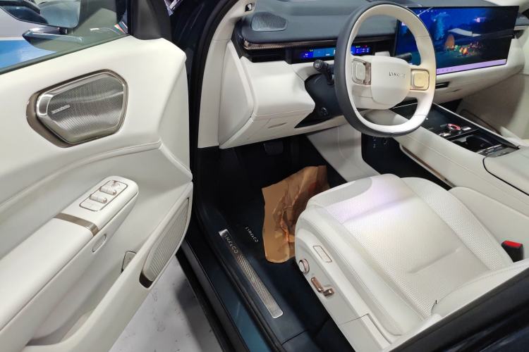 Used Lynk & Co 900 2025 1.5T Ultra
