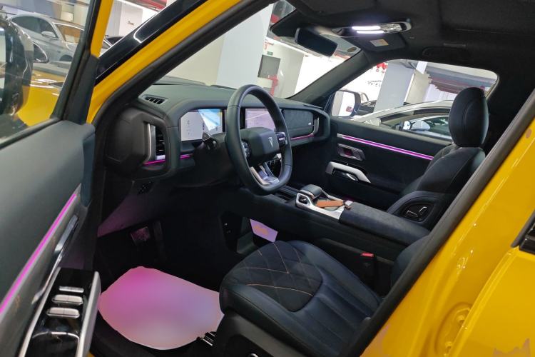 Used  G318 2025 Worry-Free Adventure Edition Four-Wheel Drive Secret Realm Version