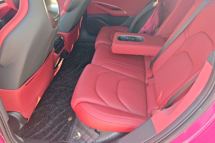 Used  SU7 2024 Rear-Drive Long-Range Intelligent Driving Version