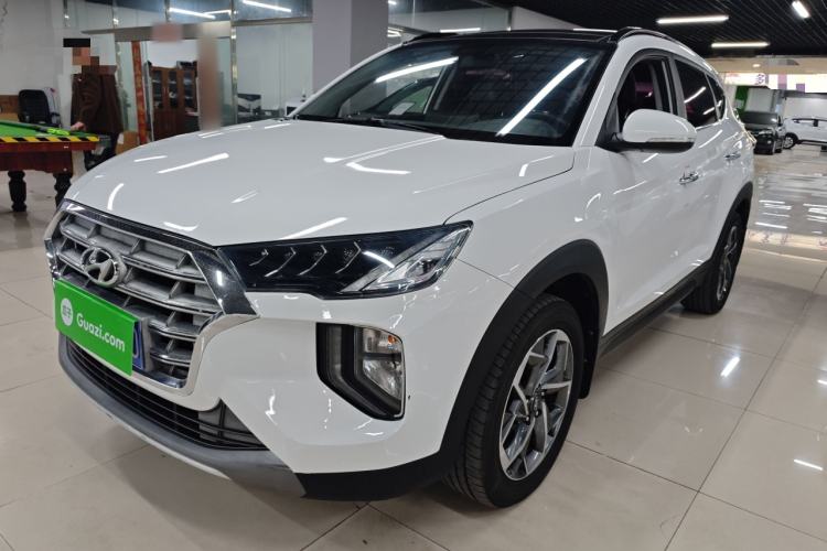Used Hyundai Tucson 2019 280TGDi Dual-Clutch Two-Wheel Drive Fashion Edition China VI Standard
