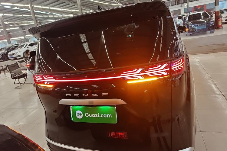 Used Denza D9 2022 DM-i 970 Four-Wheel Drive Flagship Model