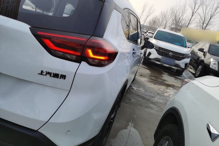 Used Chevrolet Orlando 2020 Light Hybrid Redline 530T Automatic Enjoyment Edition (5+2 Models)
