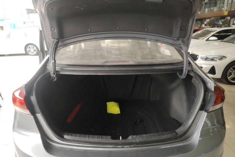 Used Hyundai Elantra (6th Generation / Lingdong) 2016 1.6L Automatic ZhiXuan – Elite Version