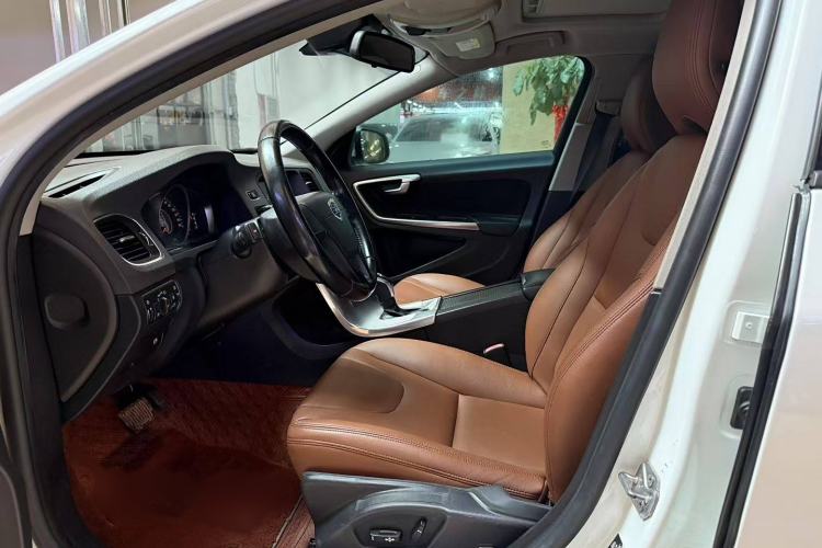 Used Volvo S60 2015 S60L 2.0T Smart Drive Edition
