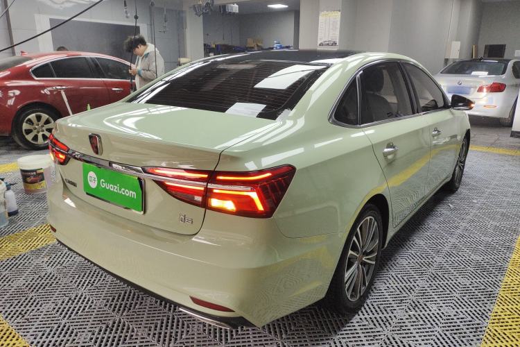 Used Roewe i6 2020 PLUS 1.6L CVT 4G Connected Glory Flagship Edition
