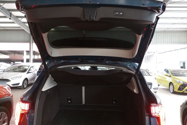 Used Lynk & Co 01 2017 2.0T Two-Wheel Drive Zhaopu Version
