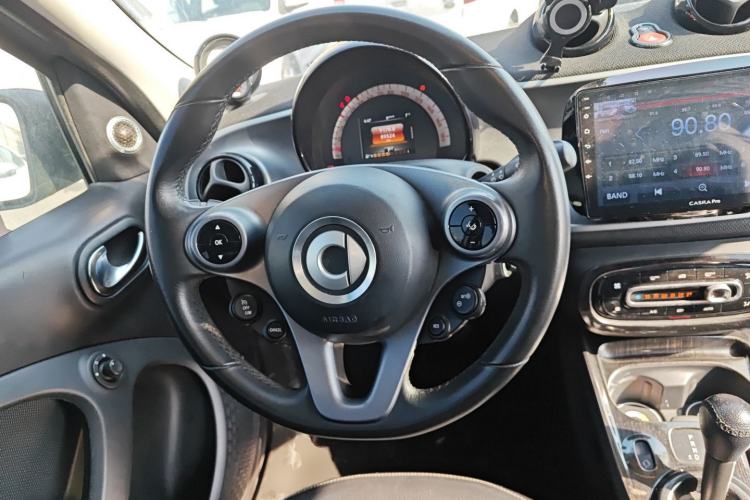 Used  forfour 2018 0.9T 66 kW Pioneer Edition