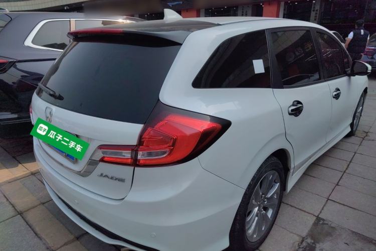 Used Honda Jade 2017 1.8L Automatic Classic Edition 5 seats
