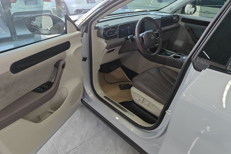 Used Leapmotor C11 2023 Range-Extended 180 Comfort Edition
