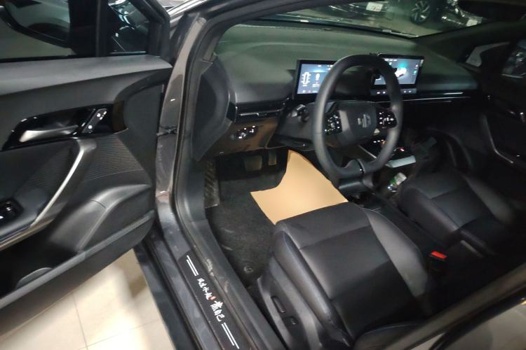 Used MG 4 EV 2022 425 km Luxury Edition
