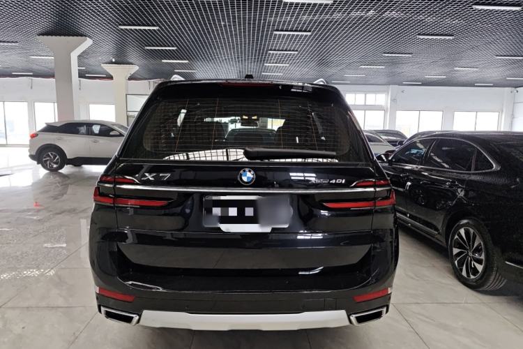 Used BMW X7 2023 xDrive40i Luxury Package with Leading Features
