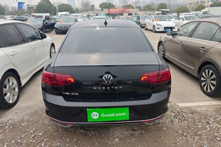 Used Volkswagen Magotan 2023 2 Million Units Limited Edition 330TSI DSG Leading Version
