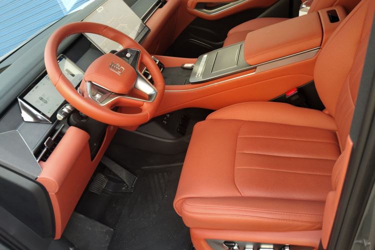 Used BYD Tang L 2025 DM 175KM Drone Player Edition
