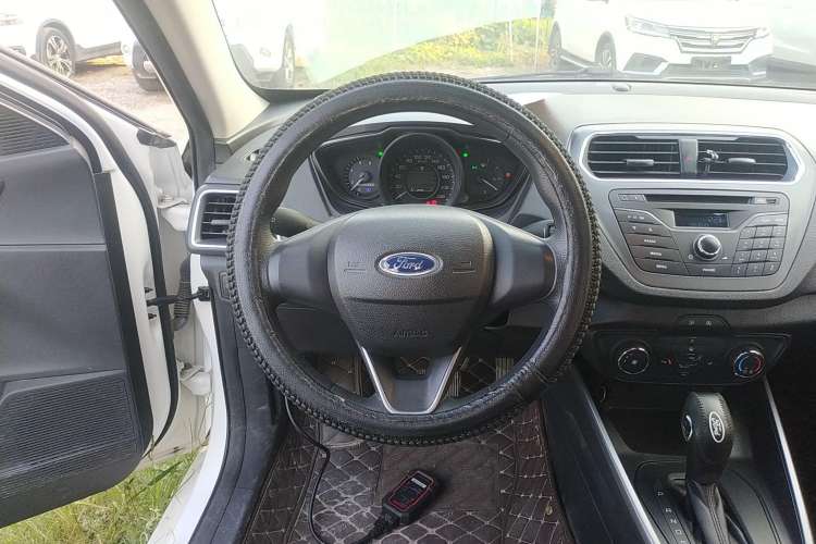 Used Ford Escort 2019 Revised 1.5L Automatic ZhiXiang Version (Tire Pressure Monitoring) China VI Standard
