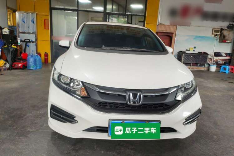 Used Honda Jade 2017 1.8L automatic Comfort version 5 seats

