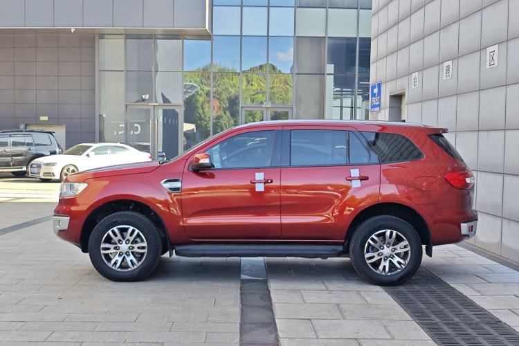 Used Ford Everest 2016 2.0T Gasoline Automatic 4x4 Luxury Edition
