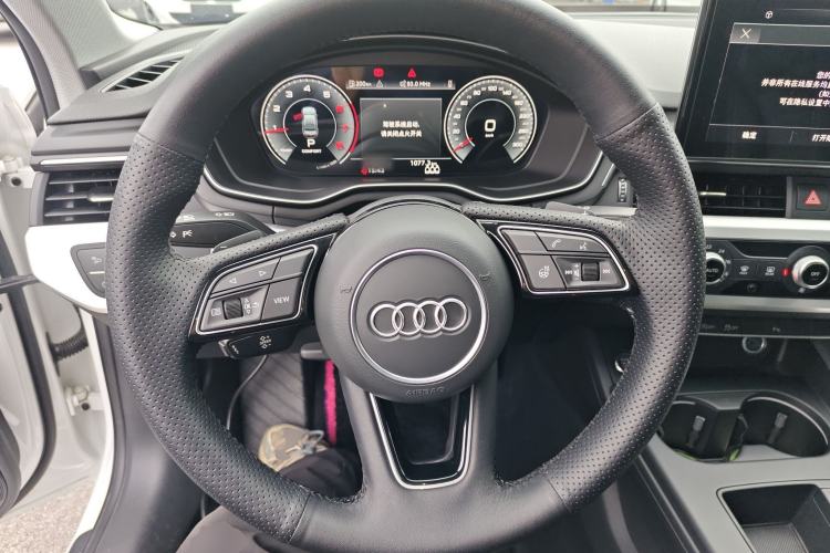 Used Audi A4L 2022 40 TFSI Fashion Dynamic Model
