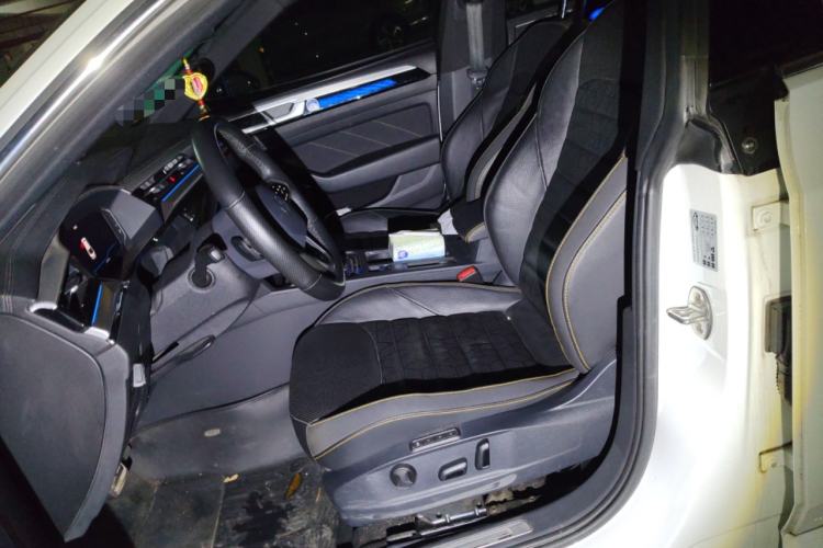 Used Volkswagen FAW-Volkswagen CC 2023 380TSI Striking Edition
