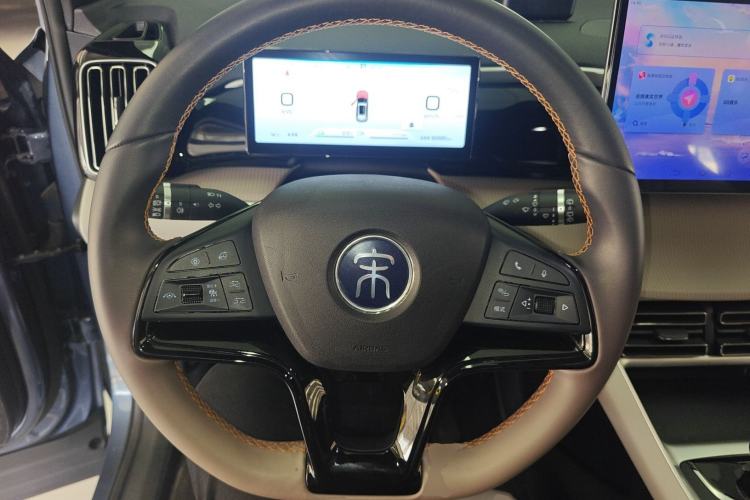 Used BYD Song Pro New Energy 2024 HONOR Edition DM-i 110KM Beyond Model
