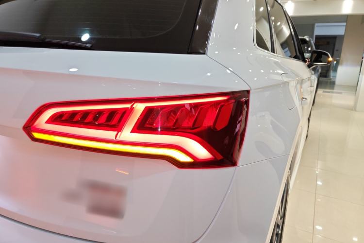 Used Audi Q5L 2020 Updated 40 TFSI Prestige Fashion Edition
