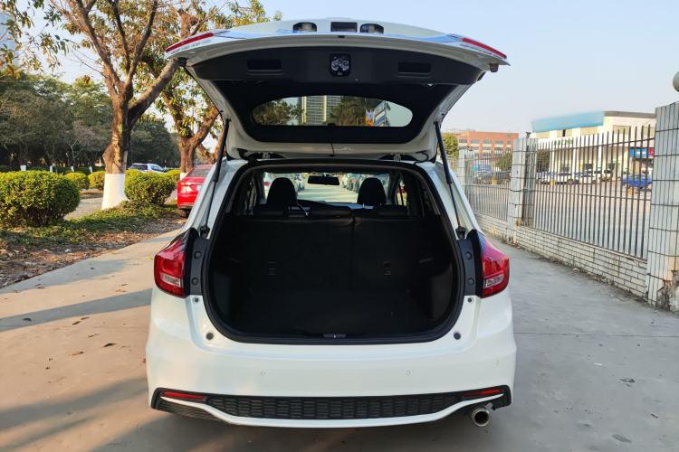 Used Honda Jade 2017 1.8L automatic Comfort version 5 seats