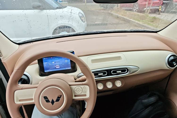 Used Wuling Hongguang MINIEV 2025 Four-Door Version Advanced Edition
