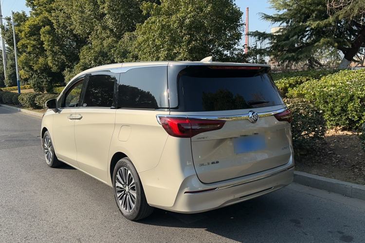 Used Buick GL8 2020 ES Land Cruiser 653T Luxury Model
