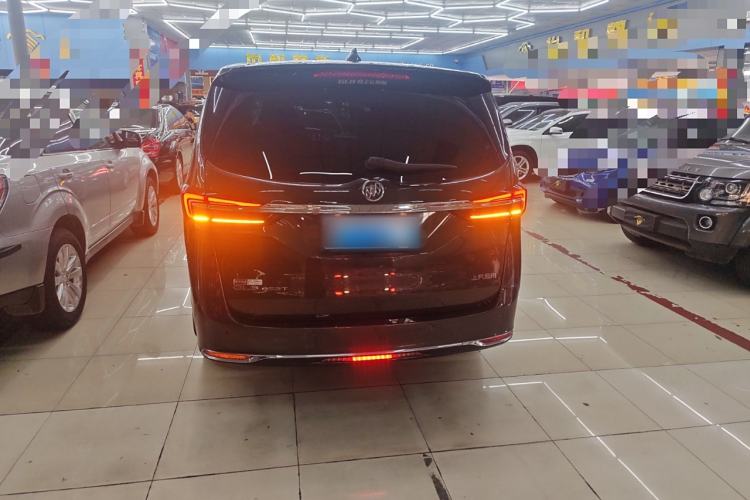 Used Buick GL8 2021 Land Cruiser Executive Class 652T Luxury Model
